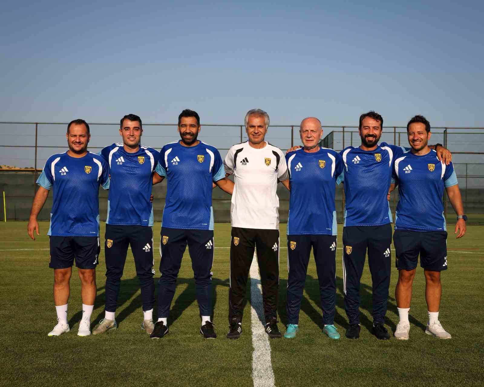aliaga-fk-yeni-sezon-hazirliklarina-basladi