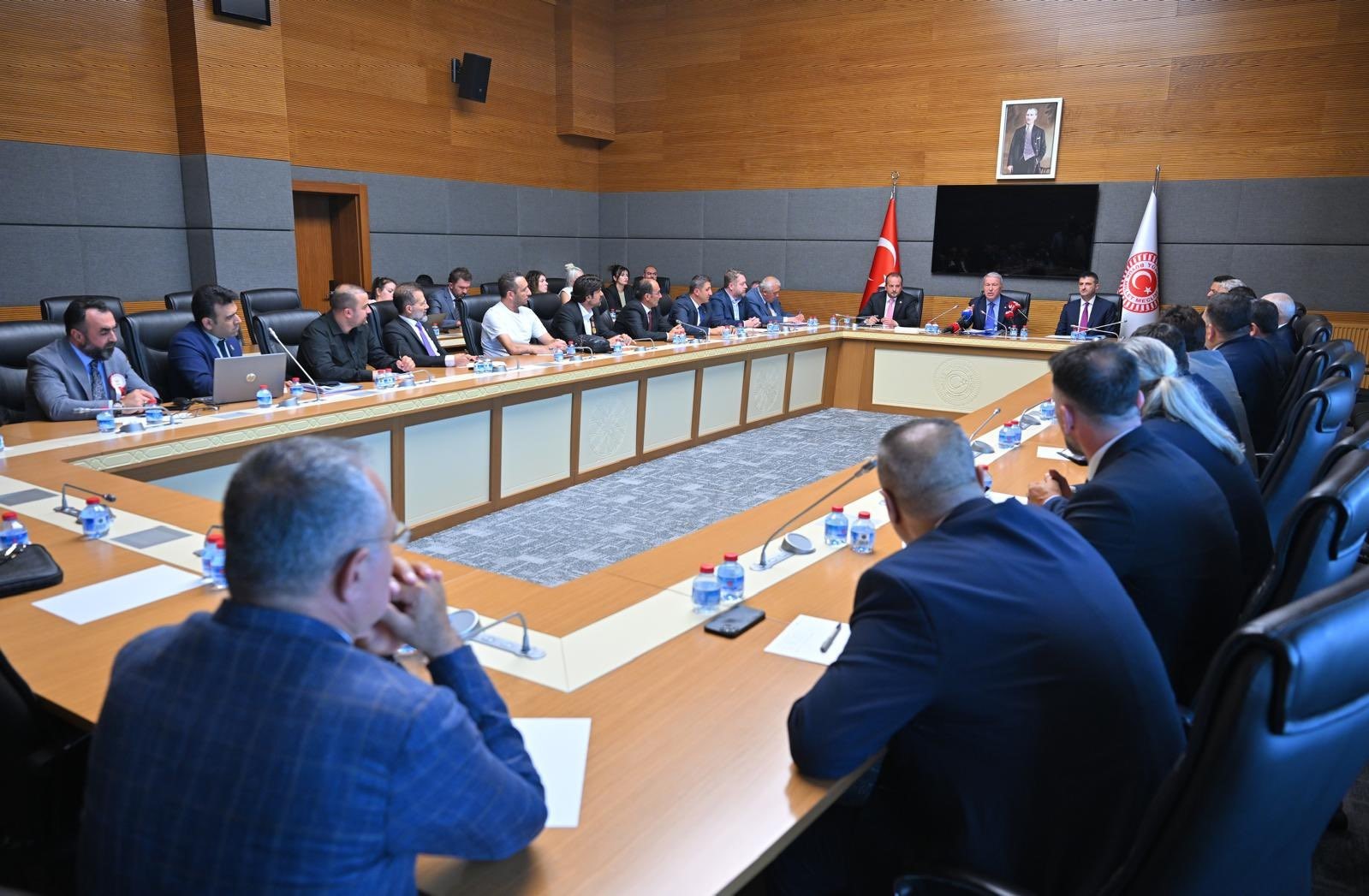 tbmm-milli-savunma-komisyonu-baskani-akar-sehit-aileleri-ve-gazilere-yonelik-kanun-teklifi-kisa-surede-tbmm-ye-sunulacak