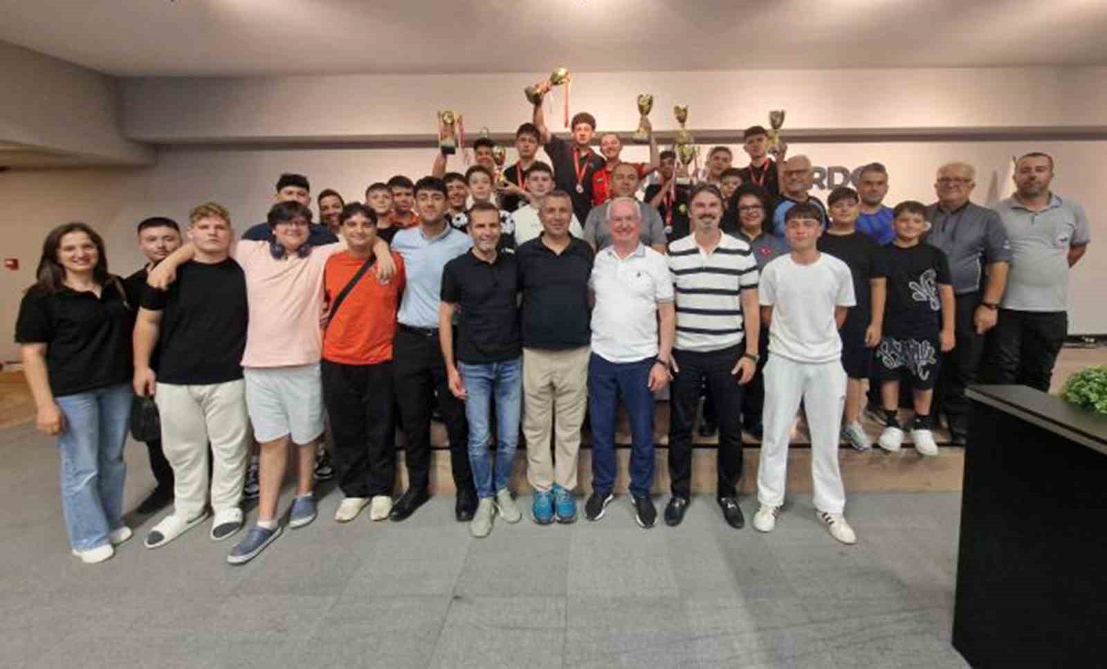 bilardo-genclerde-mugla-ya-ilk-madalya