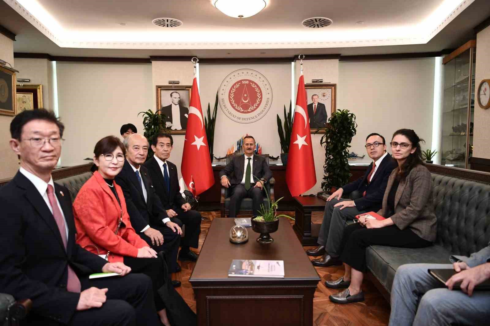 savunma-sanayii-baskani-gorgun-japon-heyeti-ile-savunma-sanayii-alaninda-gelistirilebilecek-is-birligi-imkanlarini-gorustu