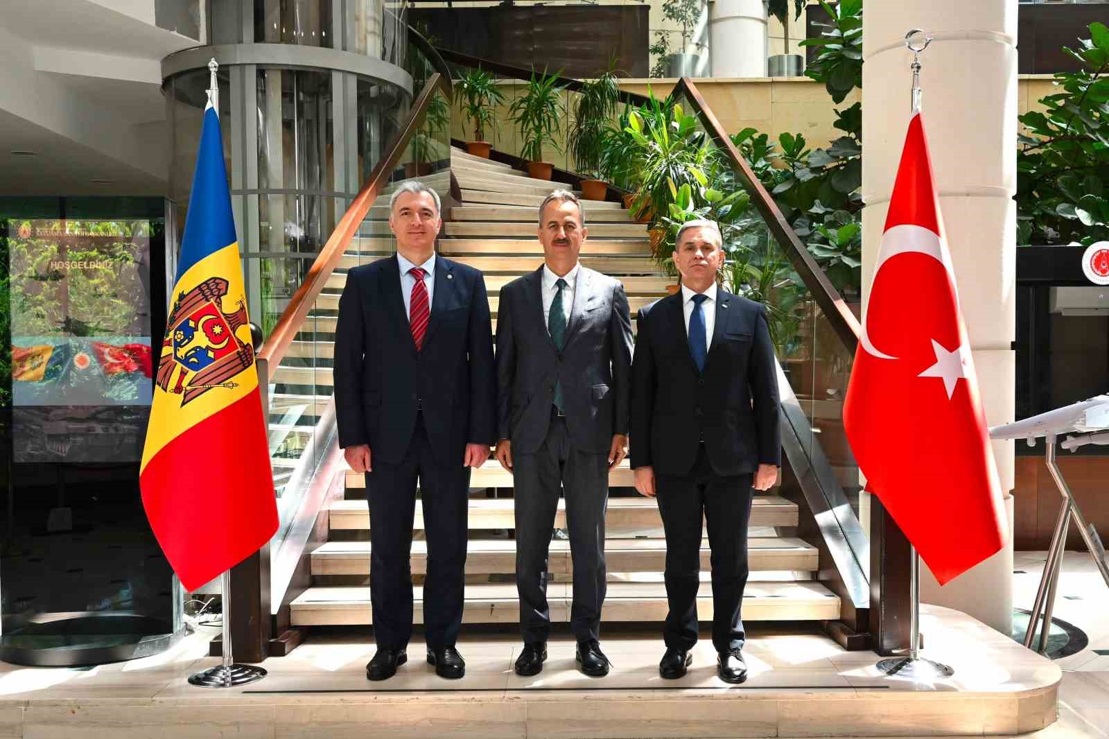 turkiye-ile-moldova-savunma-sanayiinde-is-birligini-gorustu