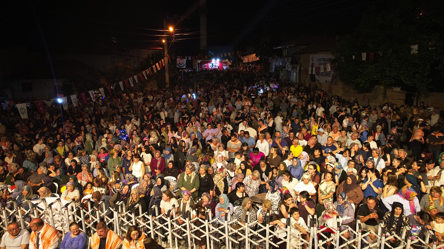 gokceoren-bir-ilke-imza-atti-dunyanin-merkezi-gokceoren-kultur-festivali-yogun-ilgi-gordu