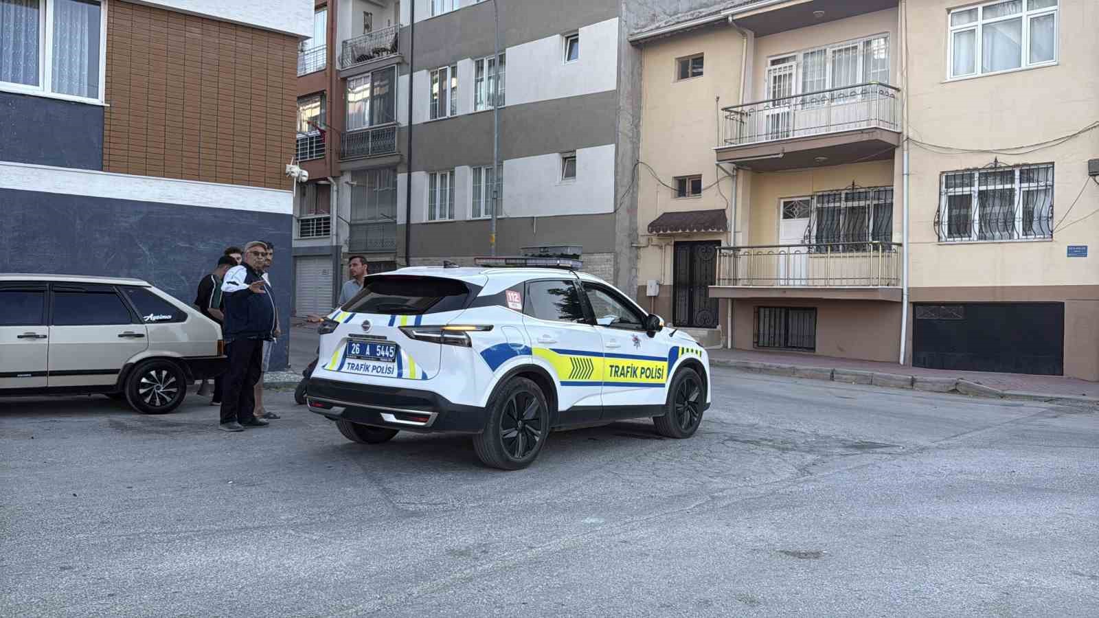motosikletin-captigi-bisikletli-cocuk-yaralandi-kaza-ani-kamerada