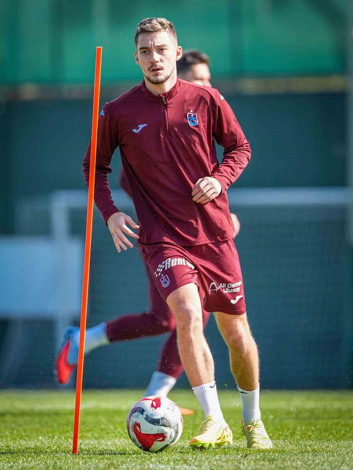 ernest-muci-trabzonspor-a-katki-vermeye-devam-ediyor