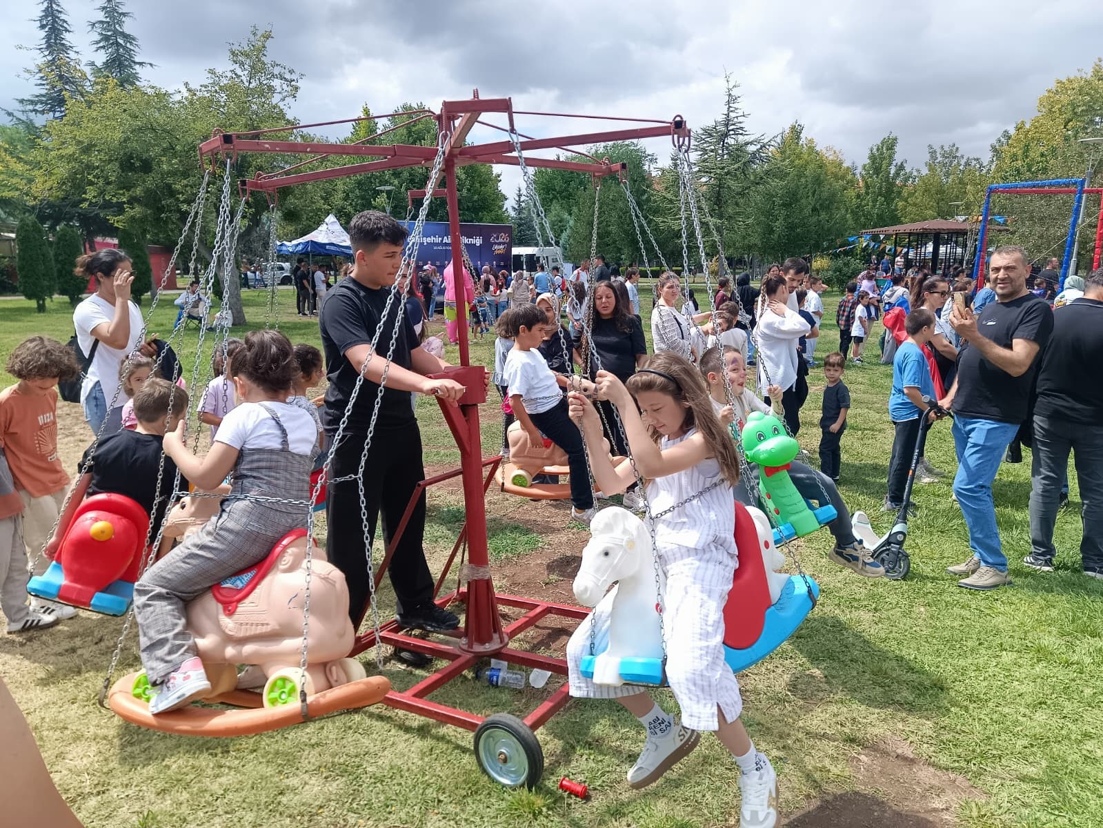 ak-parti-aile-piknigi-nde-25-bin-yemek-fisi-1-saatte-tukendi