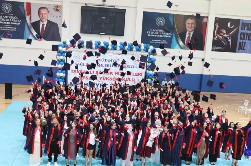 tavsanli-da-gelecegin-saglikcilari-kep-firlatti