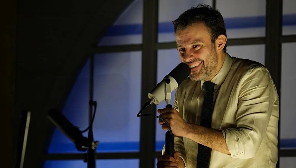 salih-bademci-den-tek-kisilik-tiyatro-performansi-sesler