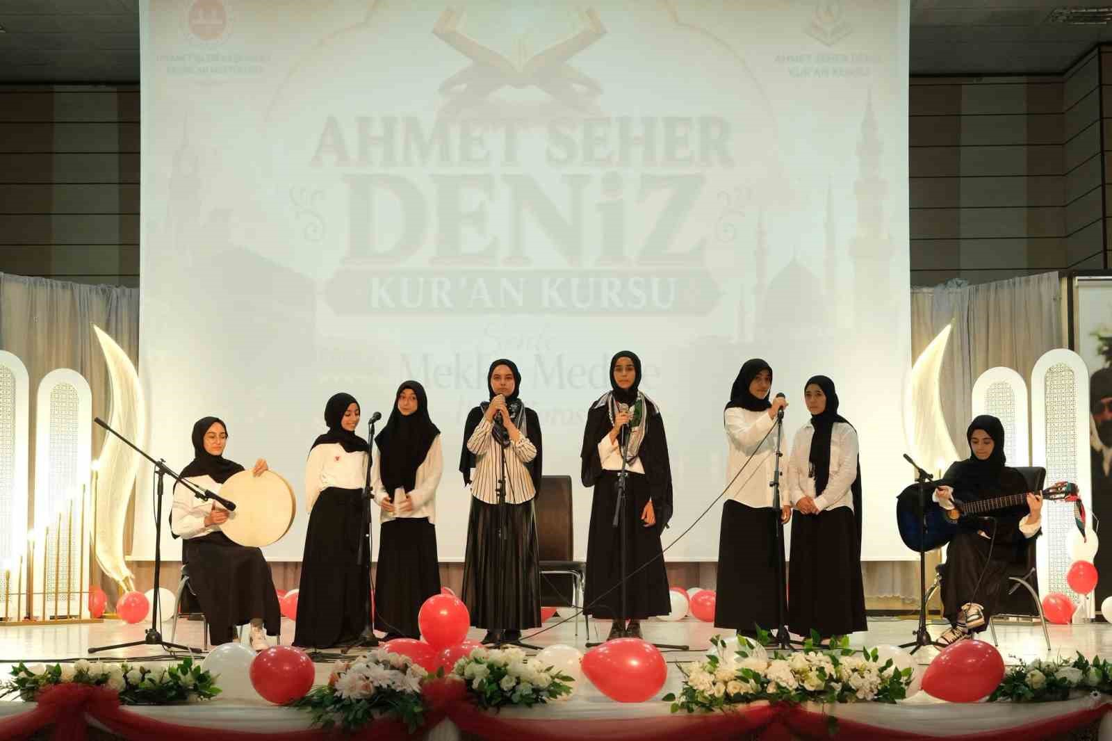 yaz-kur-an-kursu-ogrencileri-ilahi-yarismasinda-bulustu