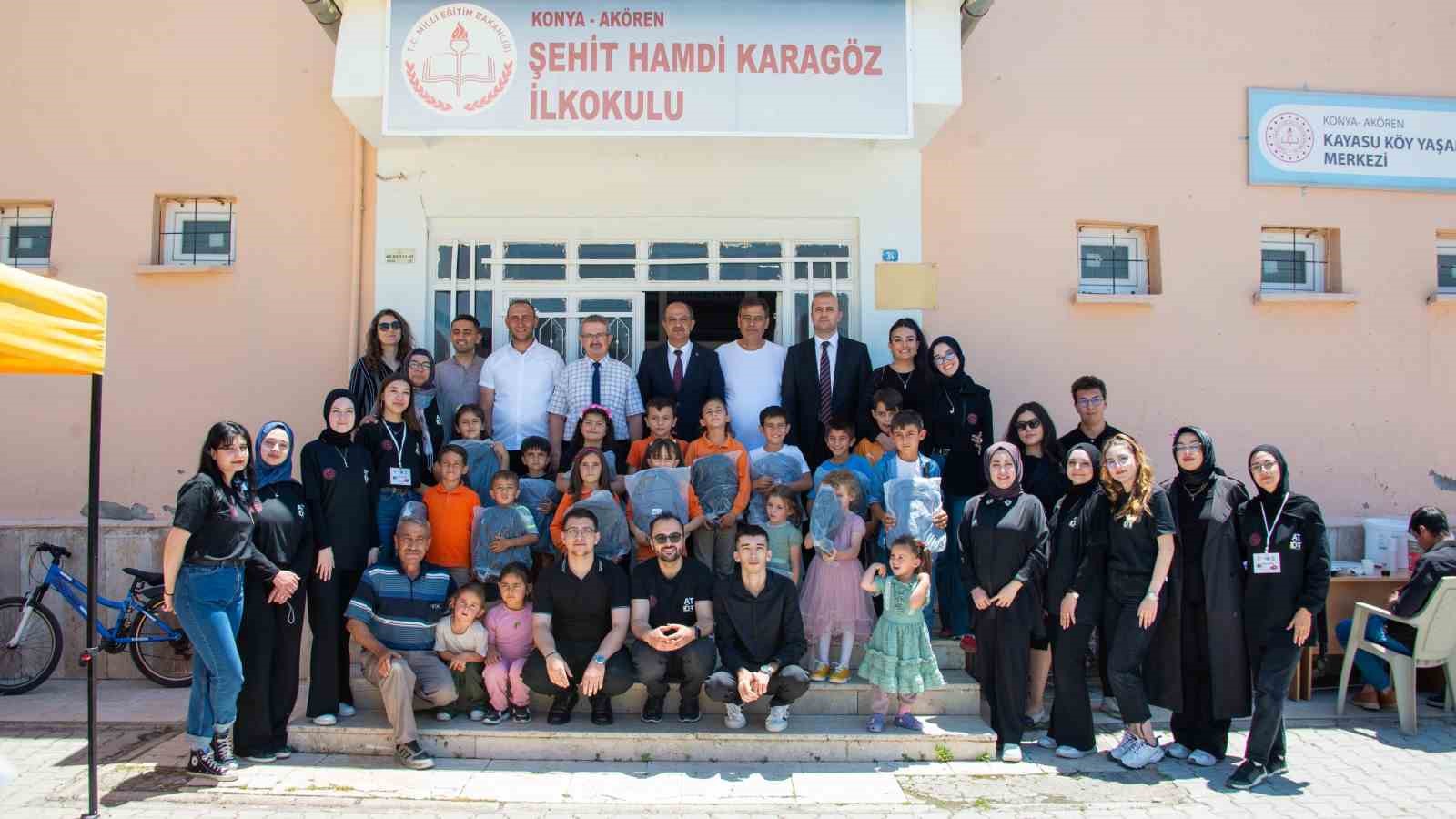 cocuklarin-tasarladigi-ayakkabilar-selcuk-universitesinde-uretildi