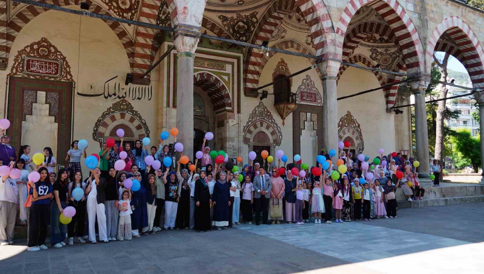 sehzadeler-de-yaz-kur-an-kurslarina-yogun-ilgi