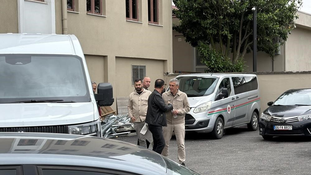 eski-akcakoca-belediye-baskani-fikret-albayrak-kontrol-sarti-ile-tahliye-edildi