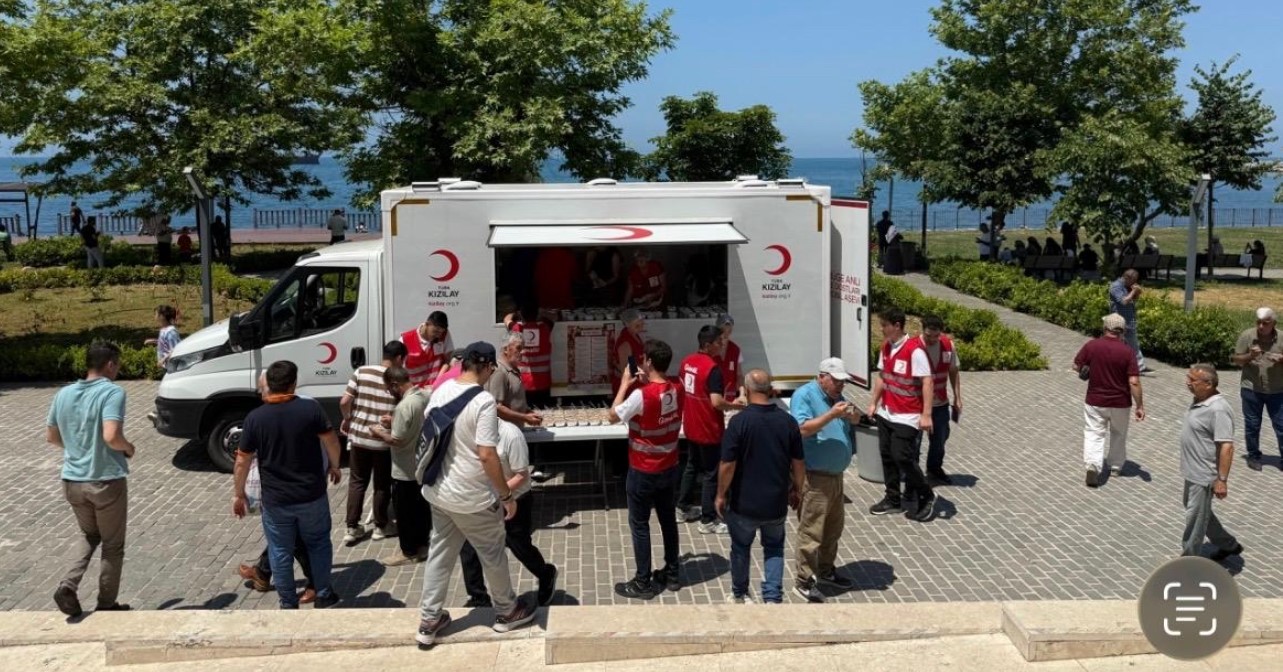 genc-kizilay-dan-anlamli-hareket