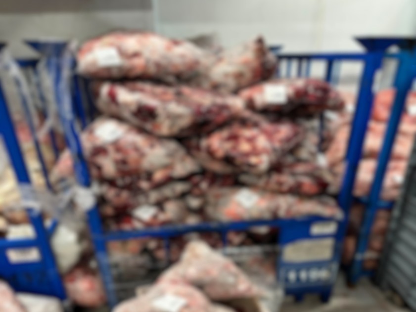 luleburgaz-da-uygunsuz-sartlarda-saklanan-4-ton-600-kilo-ete-el-konuldu
