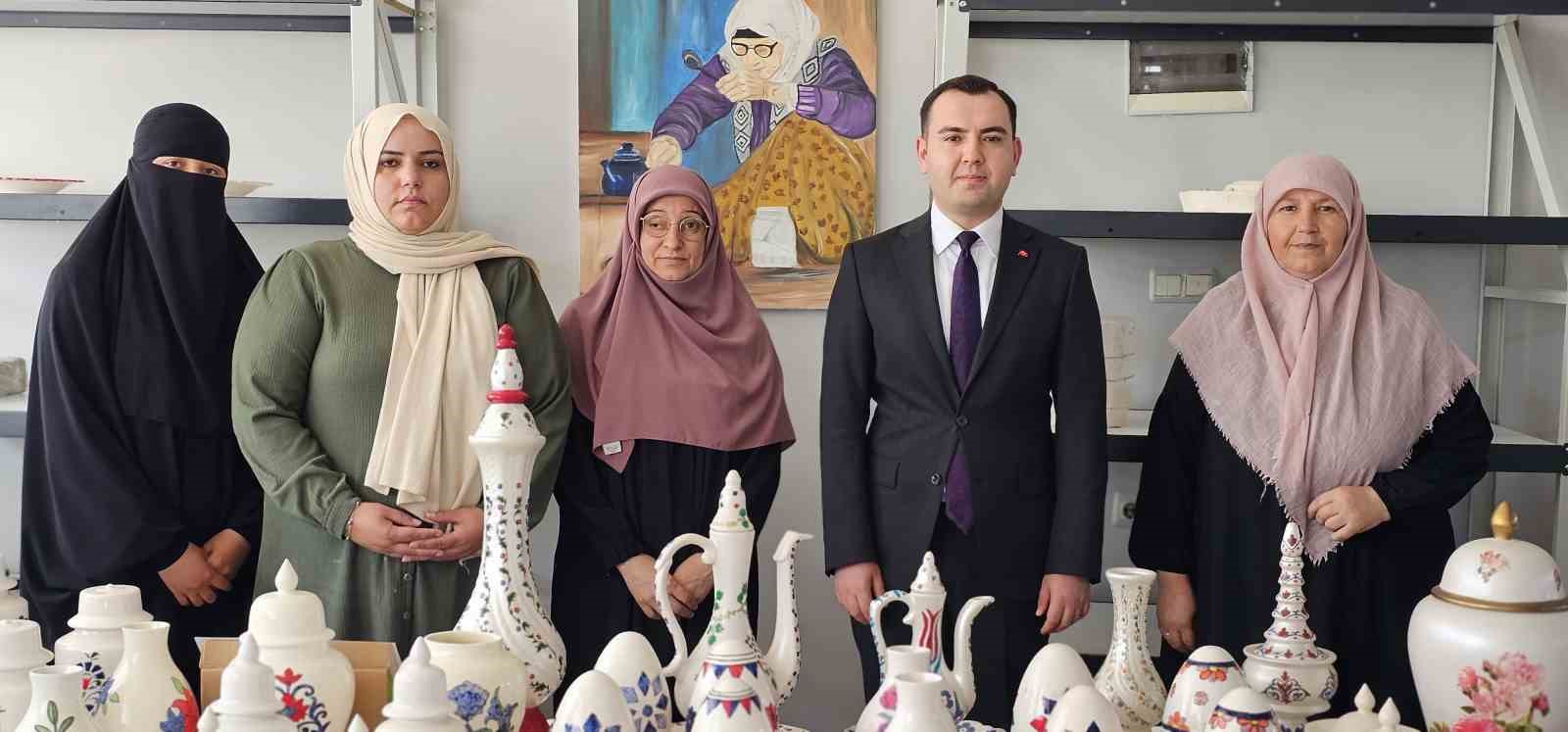 haskoy-de-kadinlarin-el-emegi-kooperatifle-deger-kazaniyor