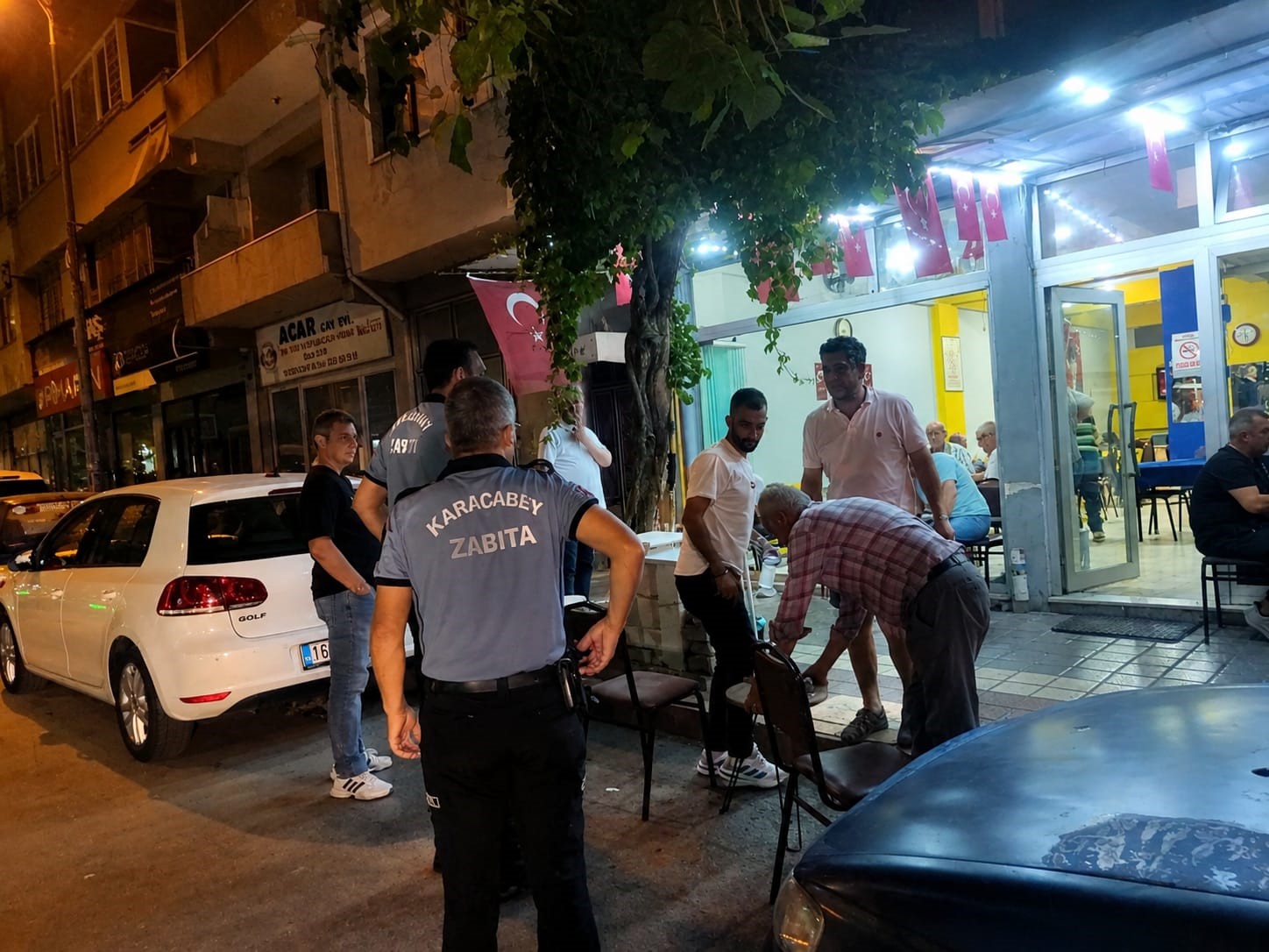 karacabey-belediyesi-nden-yol-ve-kaldirim-isgallerine-karsi-kararli-mucadele