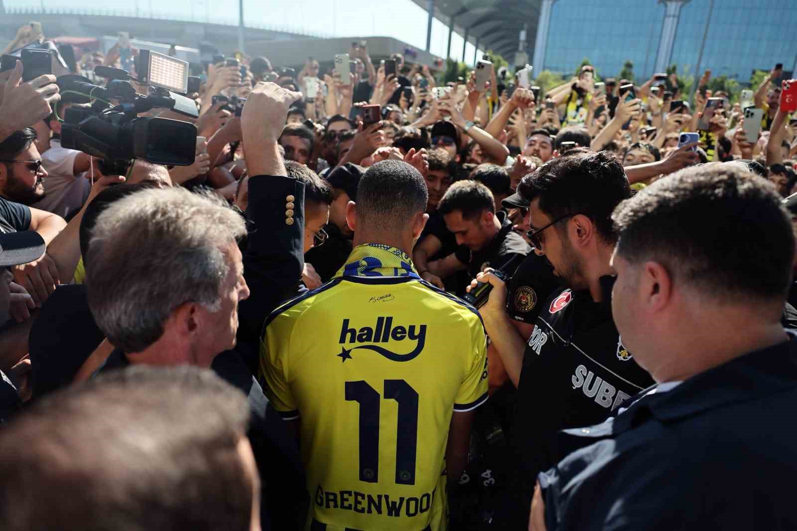 mason-greenwood-a-istanbul-a-coskulu-karsilama