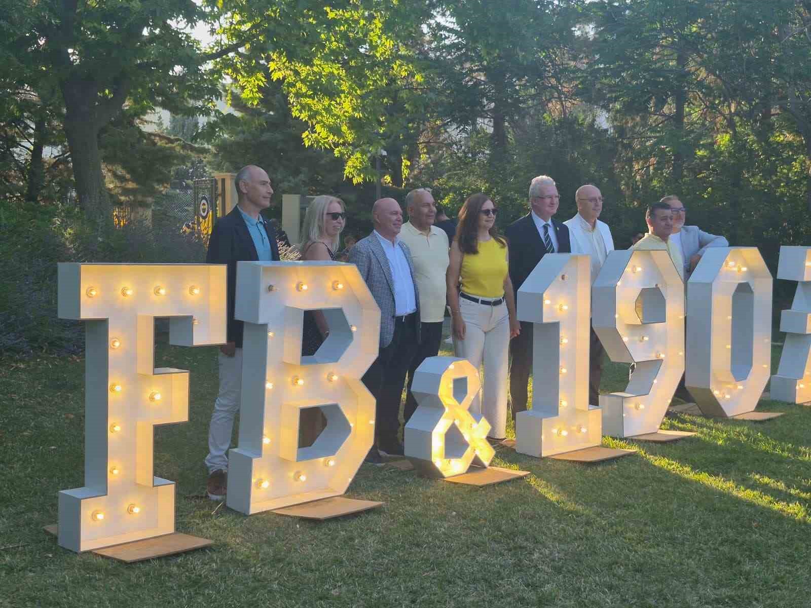 ankara-da-19-temmuz-dunya-fenerbahceliler-gunu-kirac-konseriyle-kutlandi