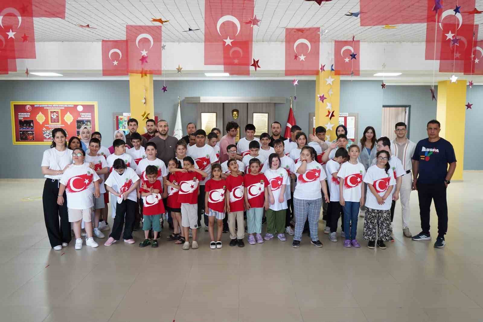 spor-festivali-ozel-ihtiyacli-ogrencilerin-yuzunu-guldurdu