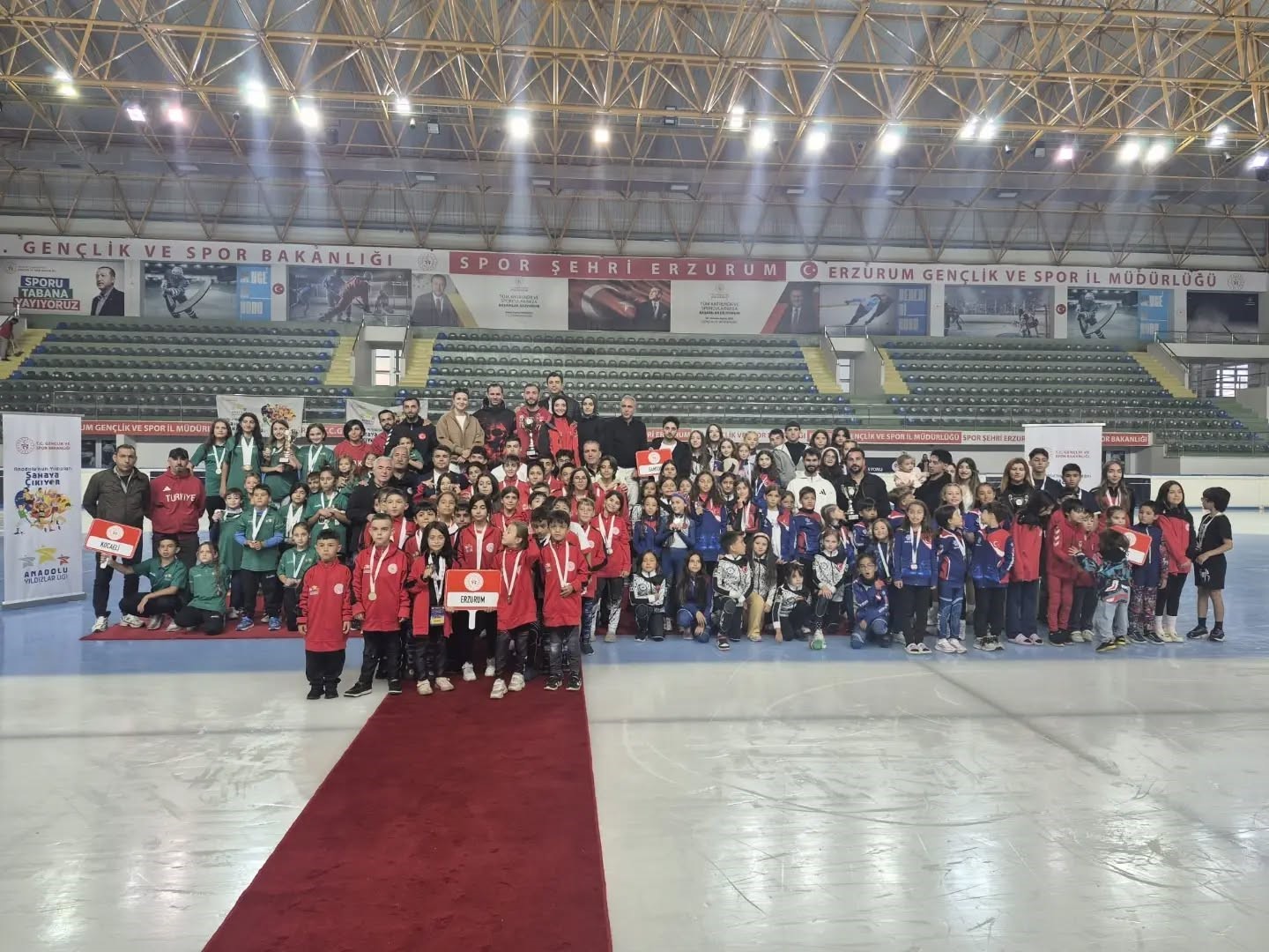 anadolu-yildizlar-ligi-kupalari-sahiplerini-buldu