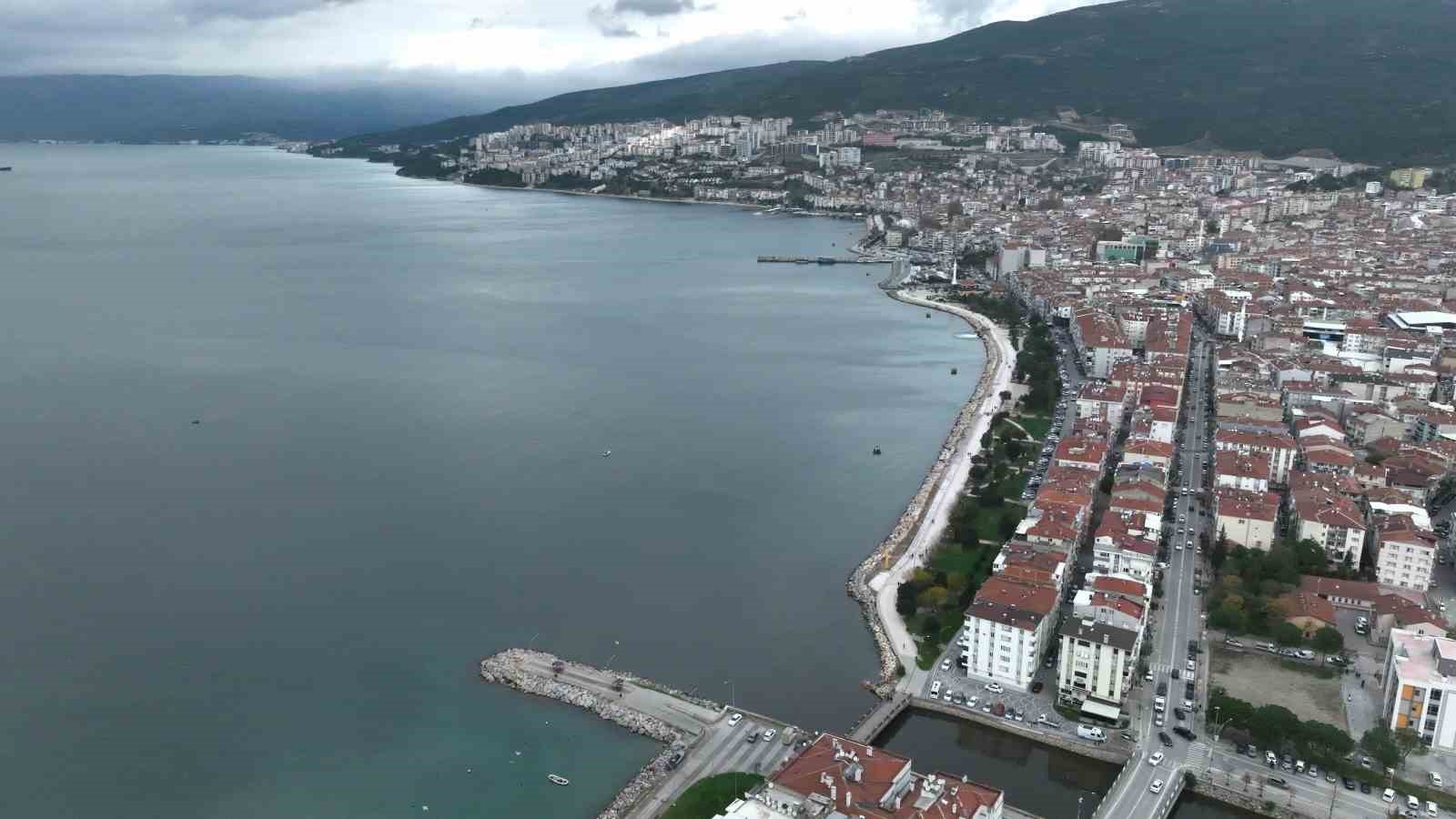 gemlik-depremi-korkuttu-uzmanlardan-hareketlilik-suruyor-uyarisi