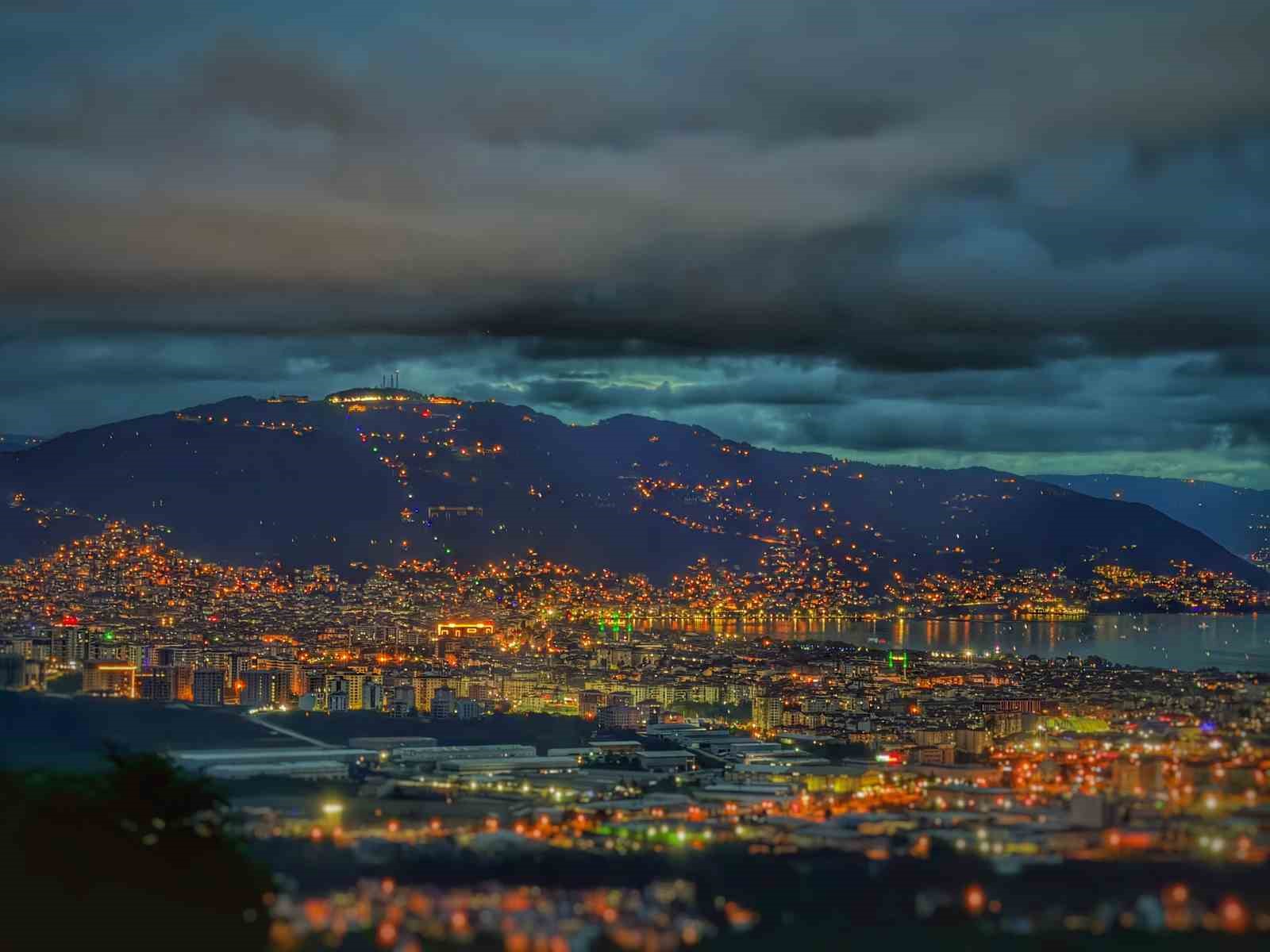 gece-parlayan-sehir-ordu