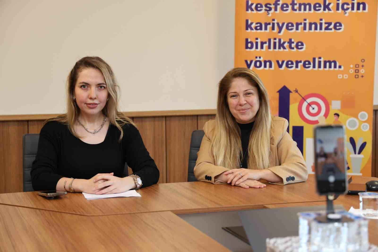 ogrencilerle-kariyer-yolculugu-konusuldu