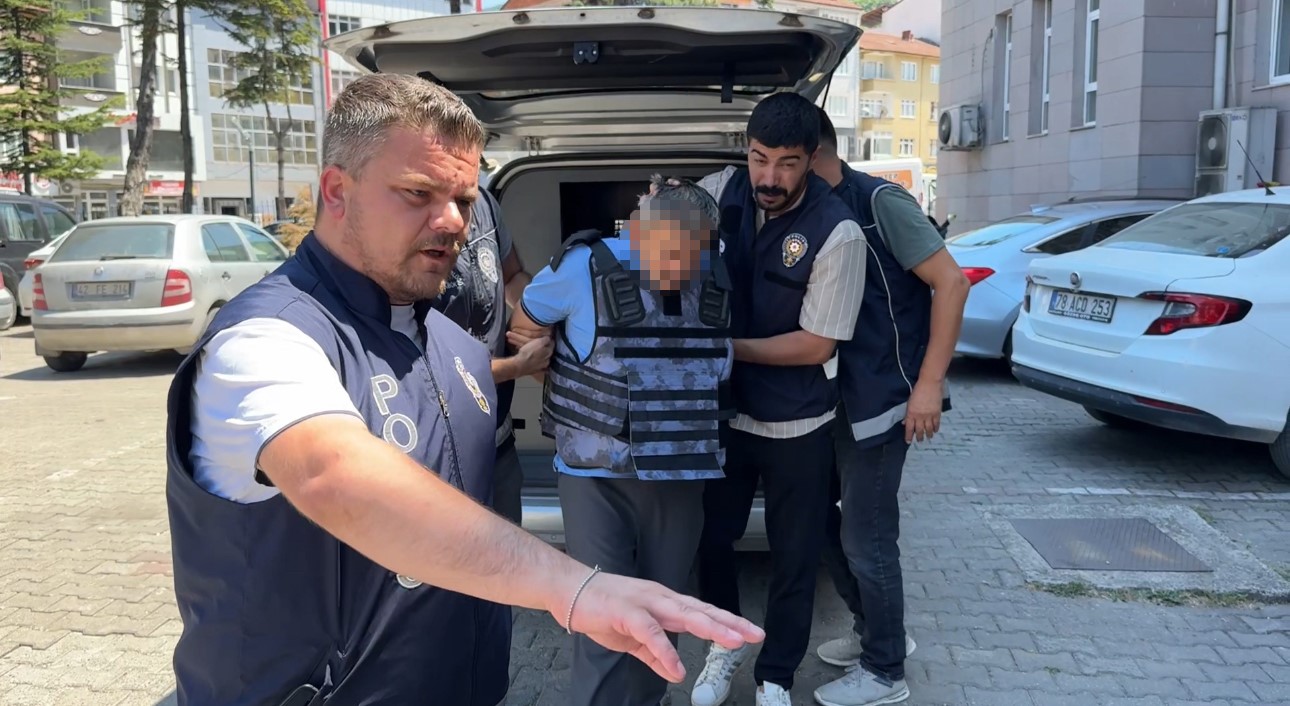 yardim-icin-polise-kosan-cocuklarin-cabasi-annelerini-kurtarmaya-yetmedi