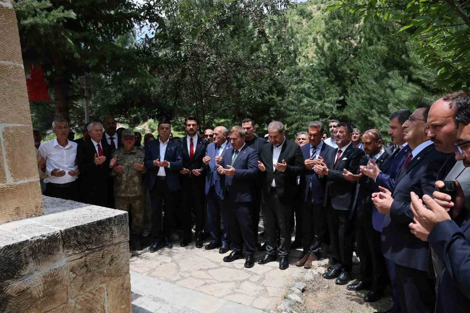 basbaglar-sehitleri-dualarla-anildi