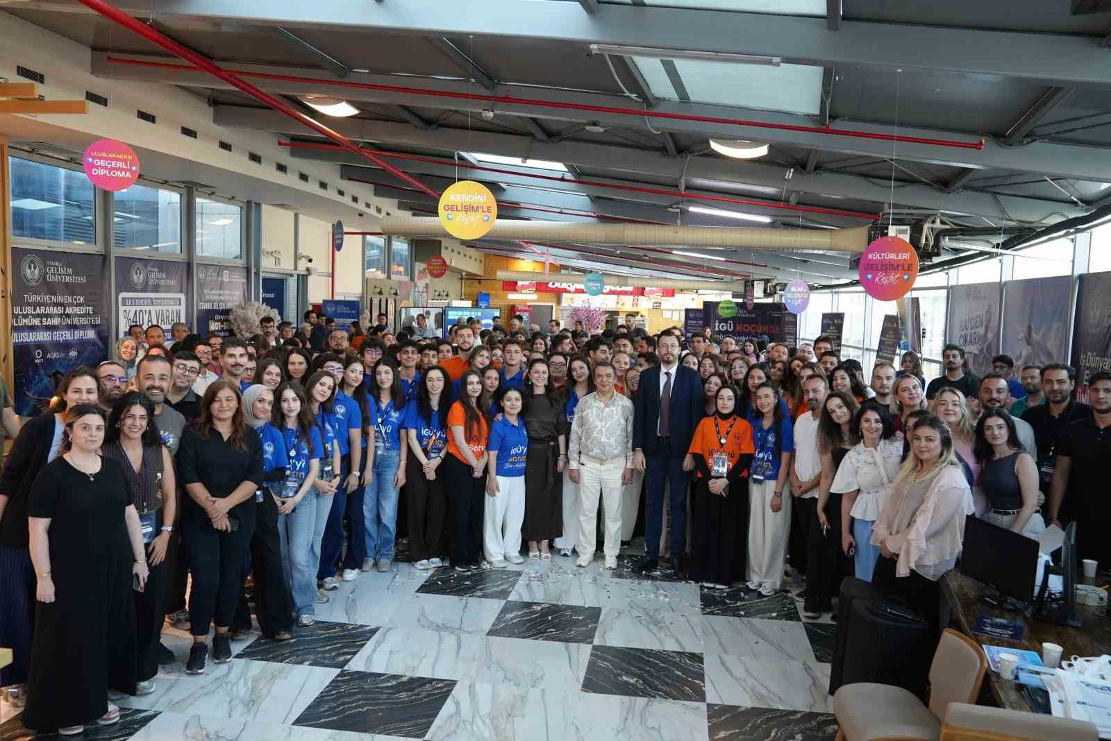 universite-tercihinde-adaylara-akademik-ve-kariyer-imkanlari-anlatildi