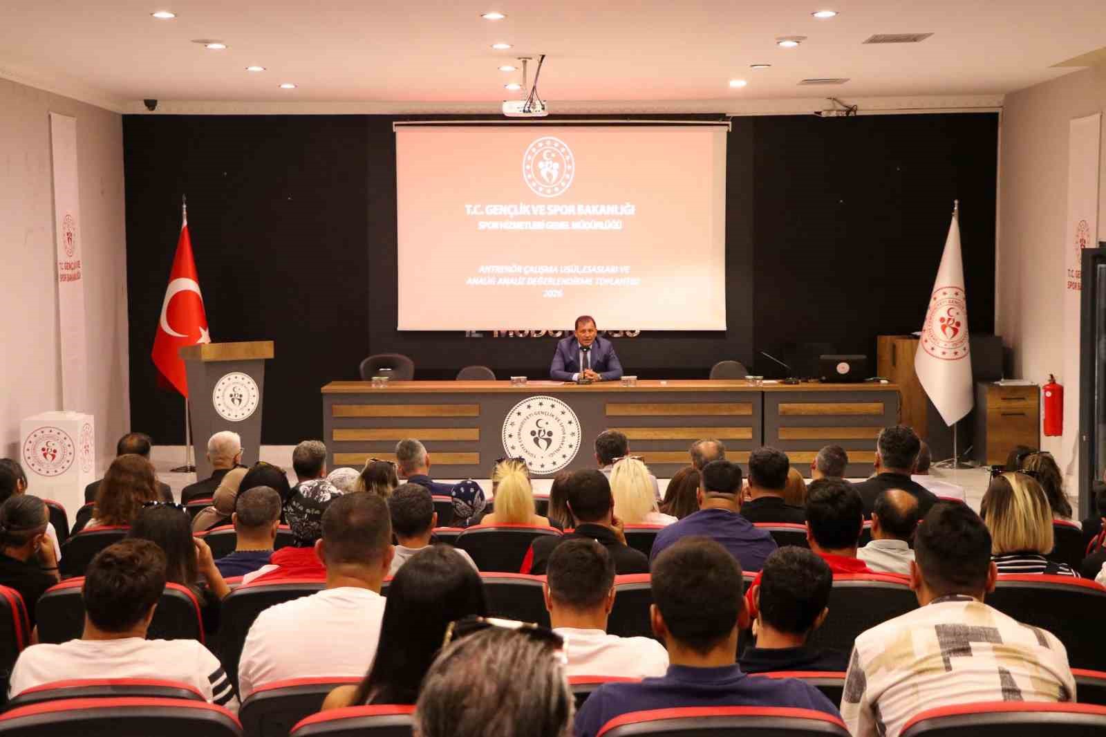 kayseri-de-sporun-gelecegi-masaya-yatirildi