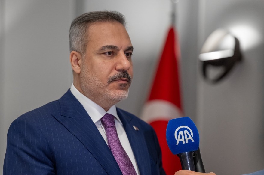 bakan-fidan-korfez-de-devam-eden-savas-dikkatimizi-filistin-meselesinden-ayirmadi