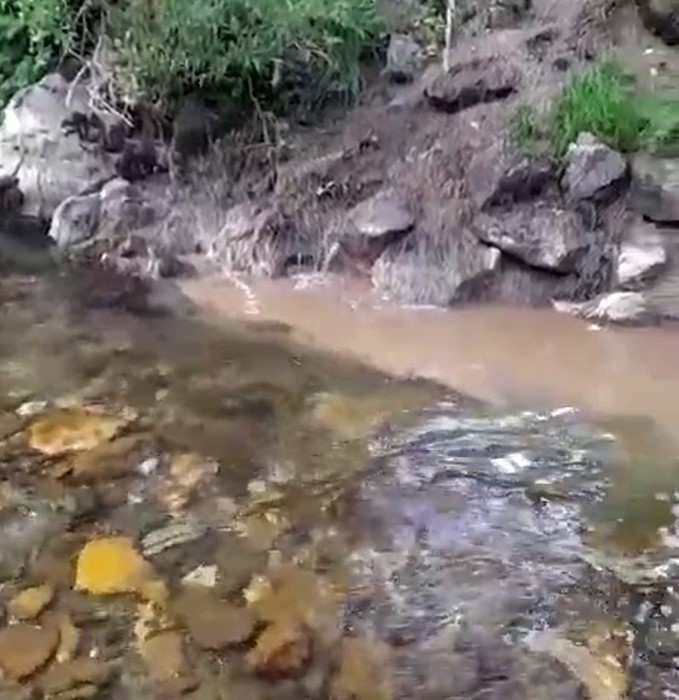bolu-da-kanalizasyon-sularinin-dereye-karismasina-tepki