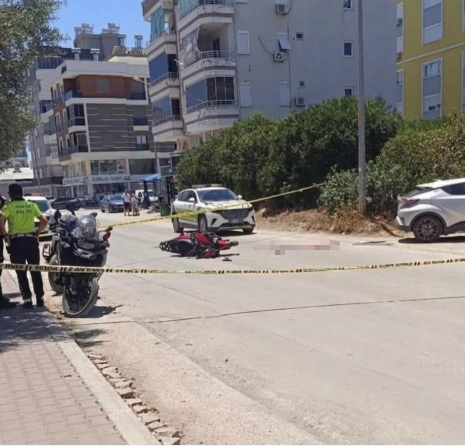otomobil-ile-carpisan-motosikletin-genc-surucusu-hayatini-kaybetti