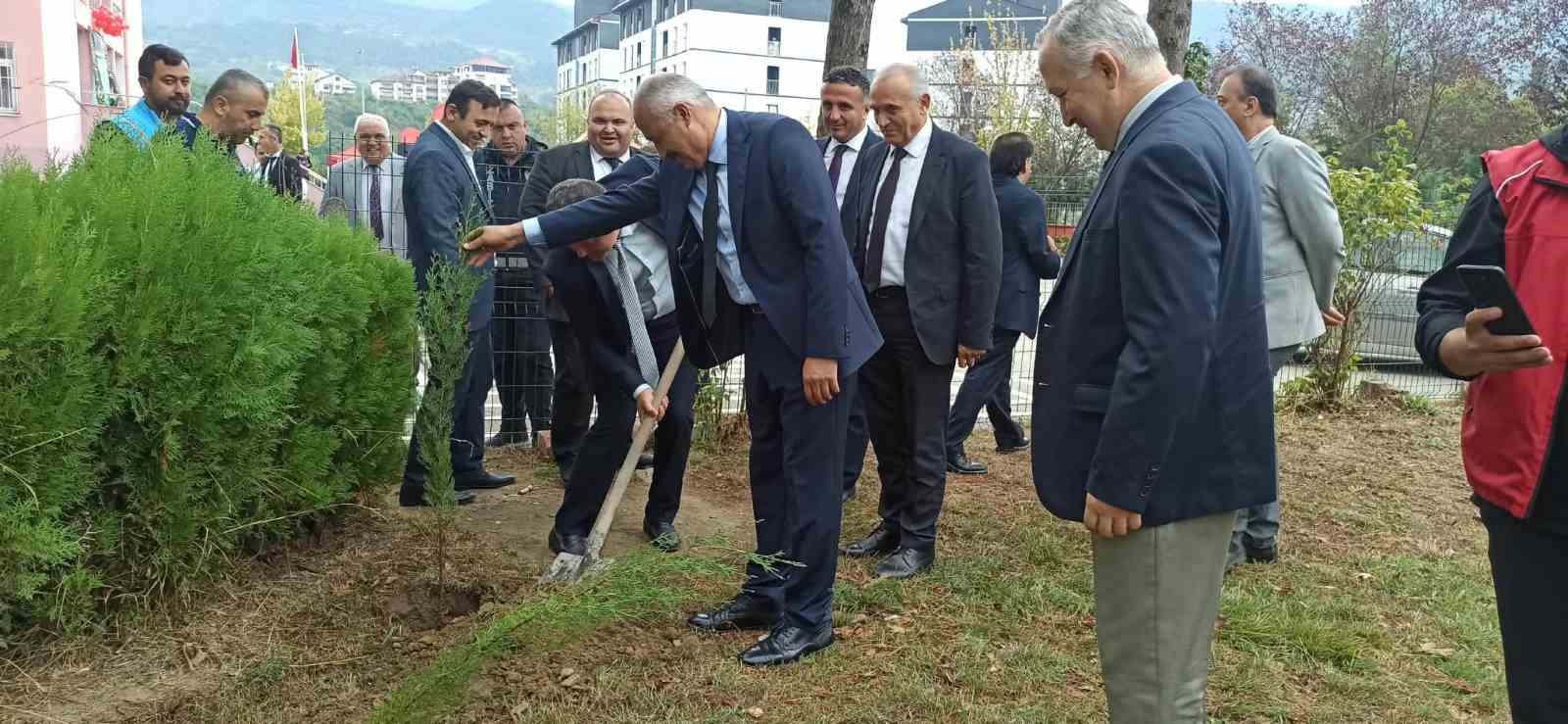 devrek-te-ilkogretim-haftasi-kutlama-programi