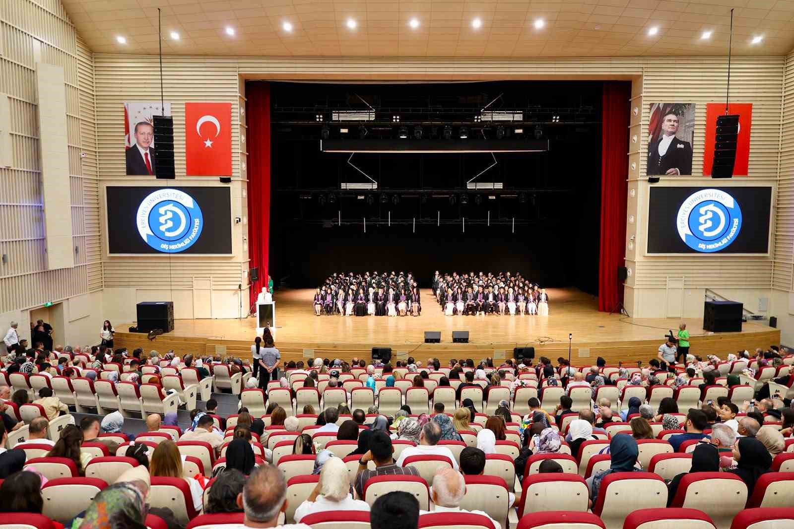eru-dis-hekimligi-fakultesi-17-donem-mezunlarini-verdi