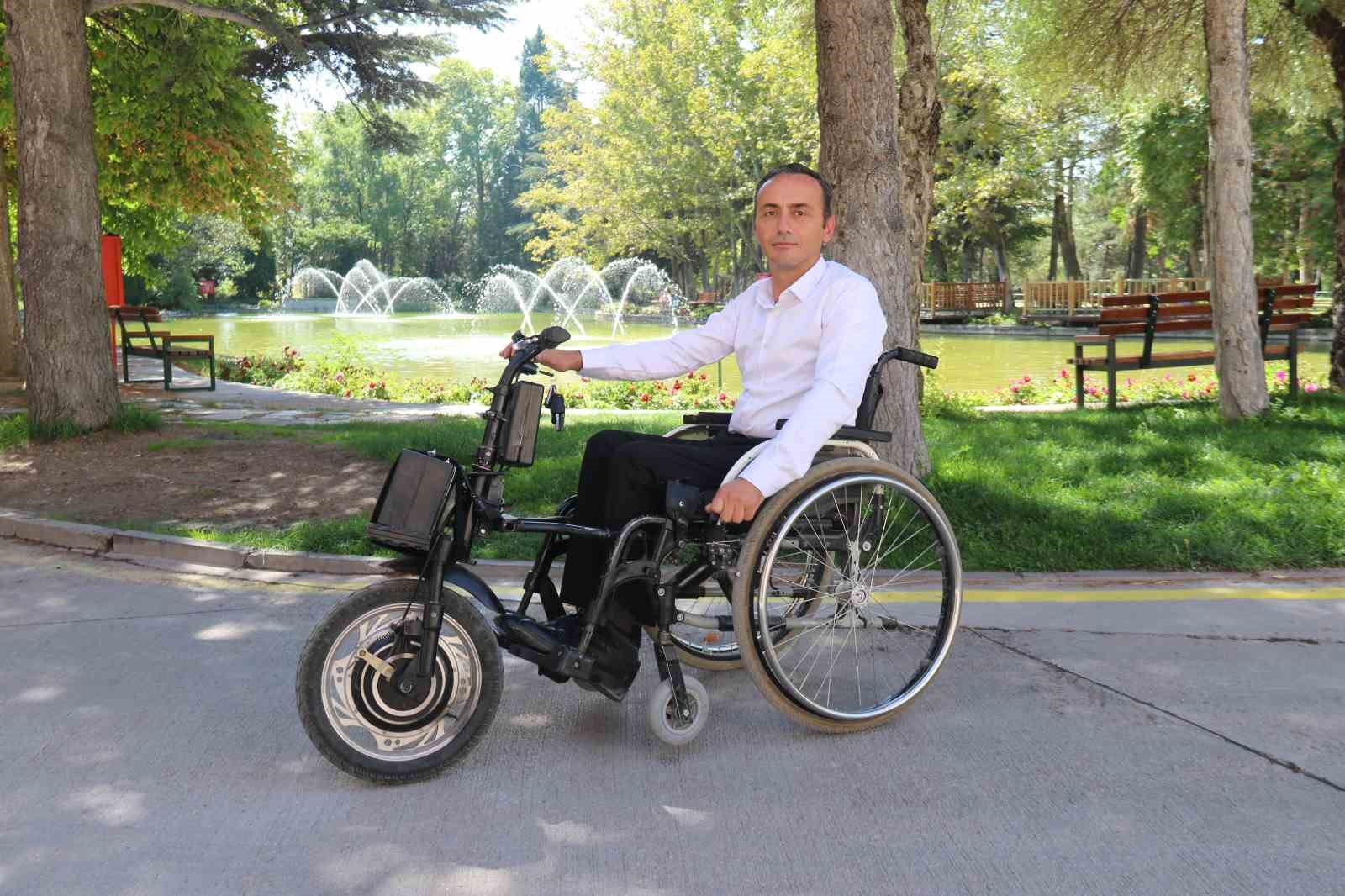 anadolu-universitesi-personeli-engelleri-kendi-bulusuyla-asti-200-bin-tl-lik-araci-15-bin-tl-ye-mal-etti