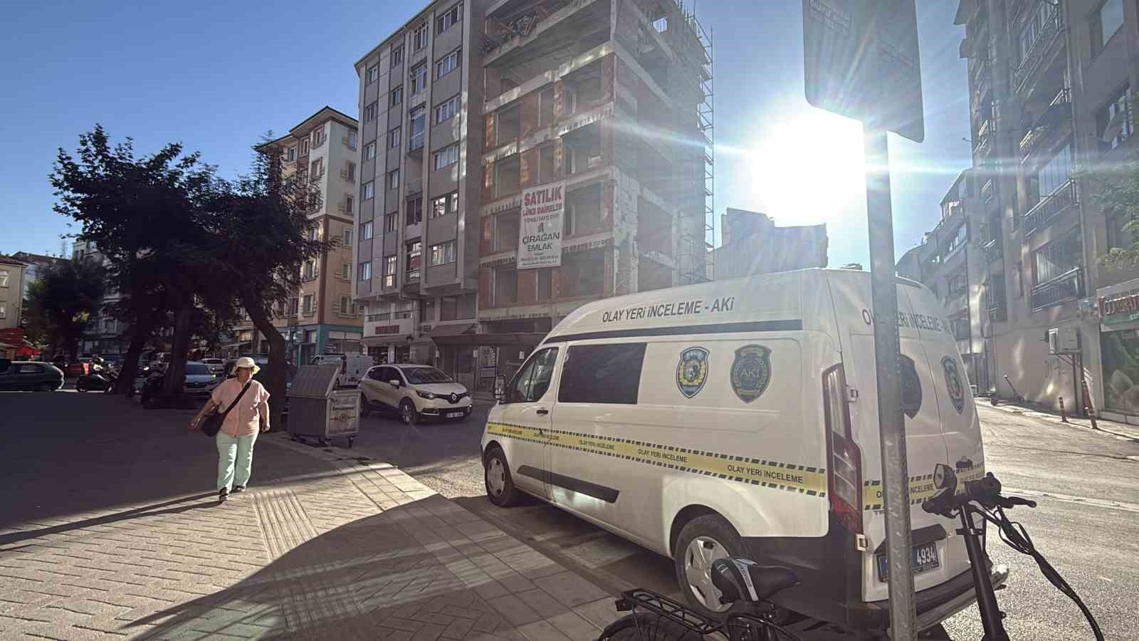 eskisehir-de-58-yasindaki-kadin-evinde-olu-bulundu