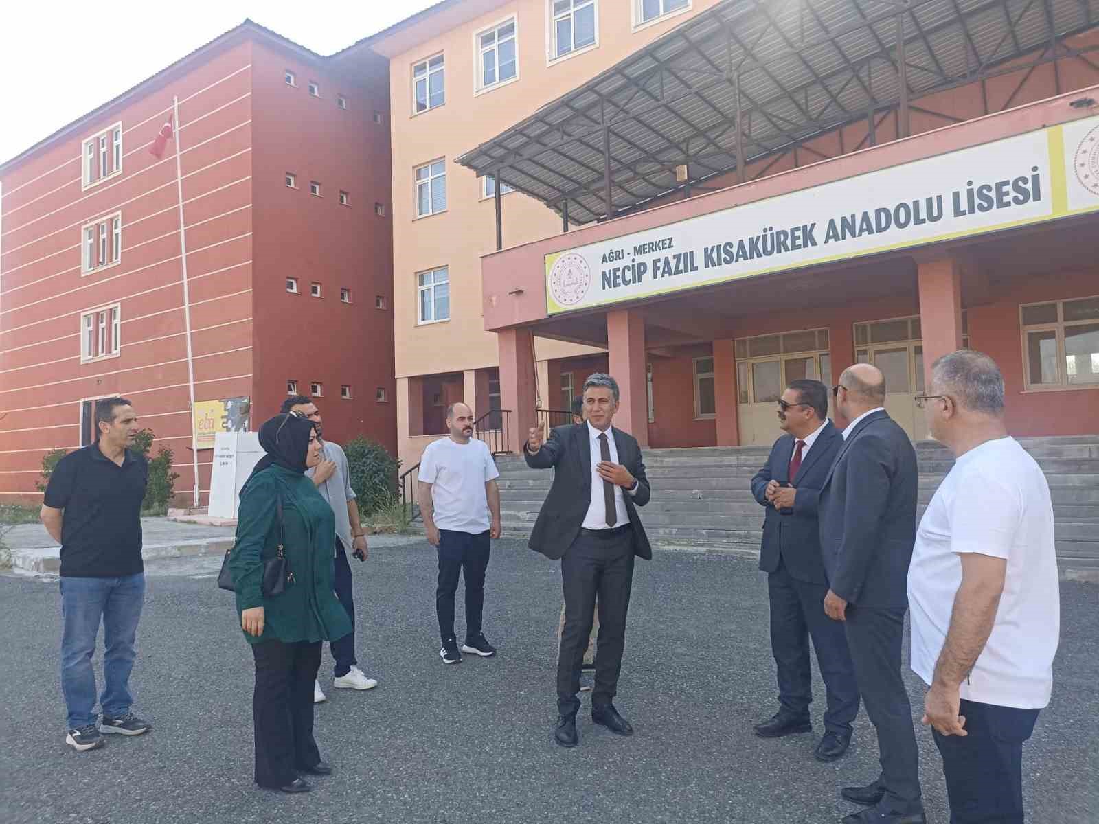 agri-da-okullar-yeni-egitim-ogretim-yilina-hazirlaniyor