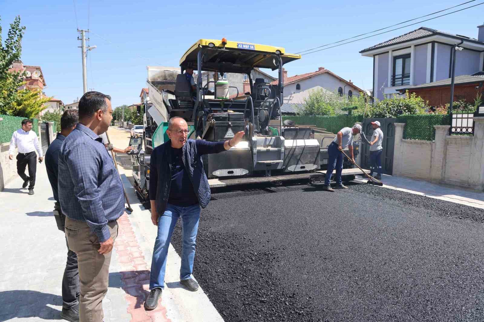 meram-da-yol-asfalt-parke-seferberligi-tum-hiziyla-suruyor
