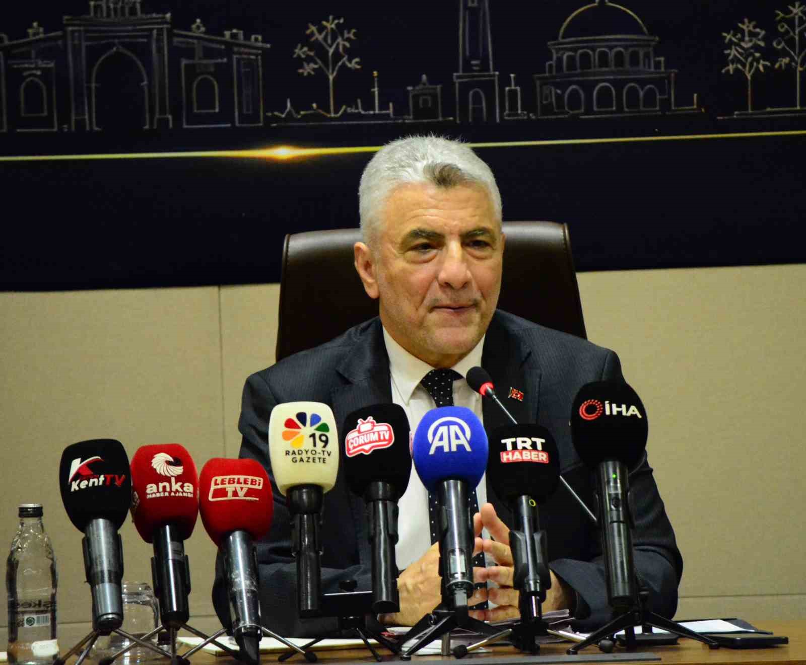 bakan-bolat-tan-super-lig-e-yukselen-corum-spor-a-tebrik-kalici-ve-basarili-olsun