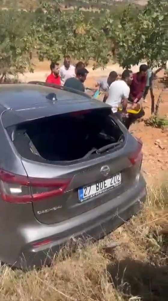 gaziantep-te-otomobiller-kafa-kafaya-carpisti-1-i-agir-3-yarali