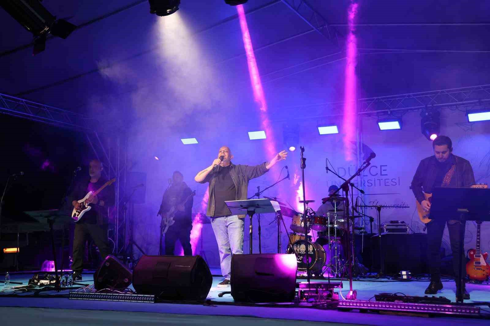 dufest-2026-renkli-goruntulere-sahne-oldu