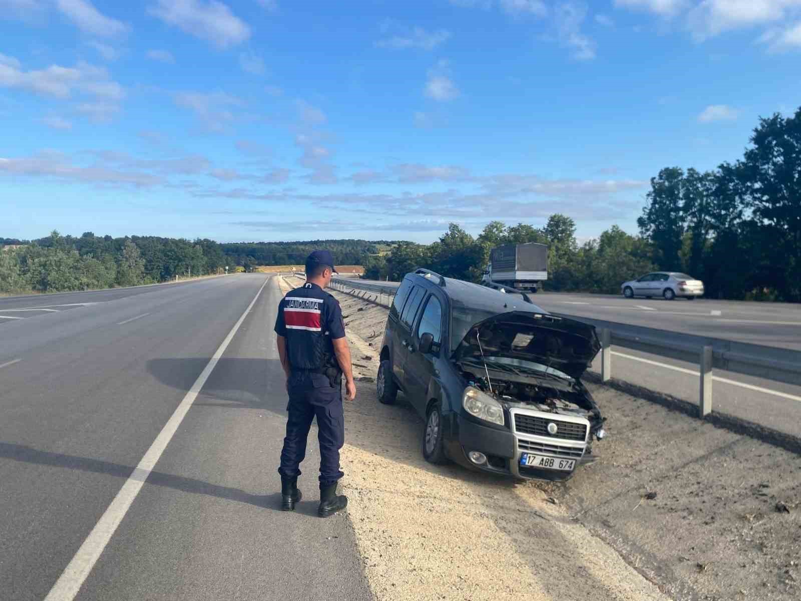 bilecik-te-meydana-gelen-trafik-kazasinda-3-kisi-yaralandi