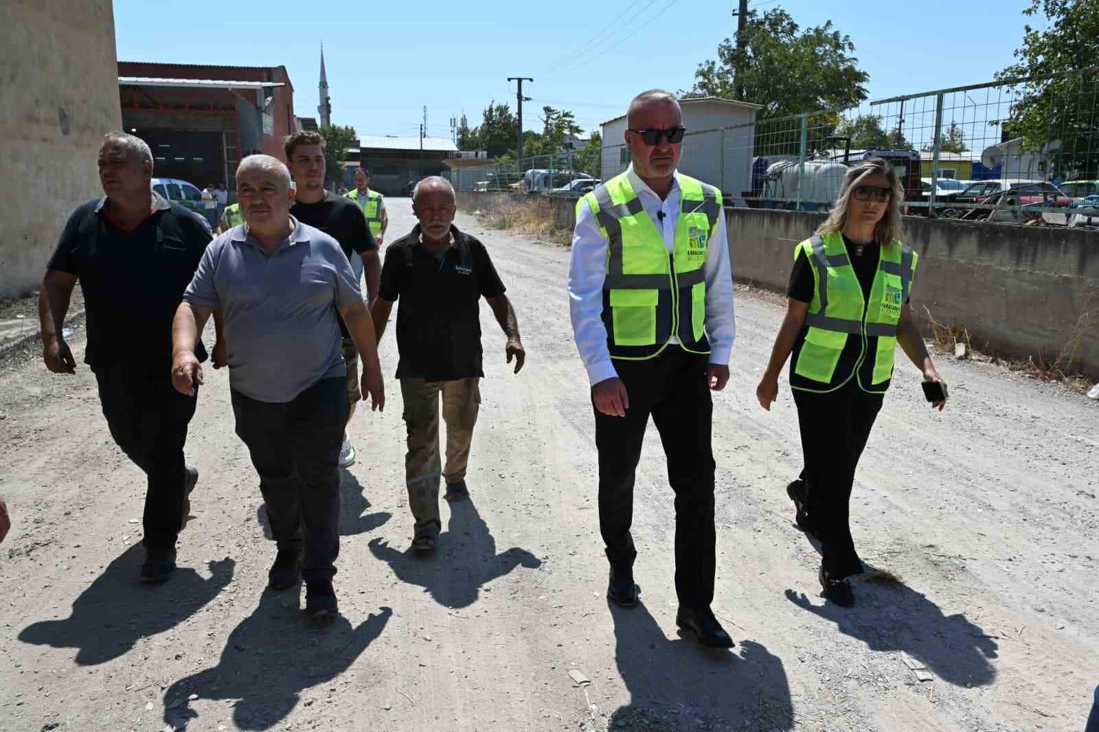 karacabey-de-asfalt-mesaisi-araliksiz-suruyor