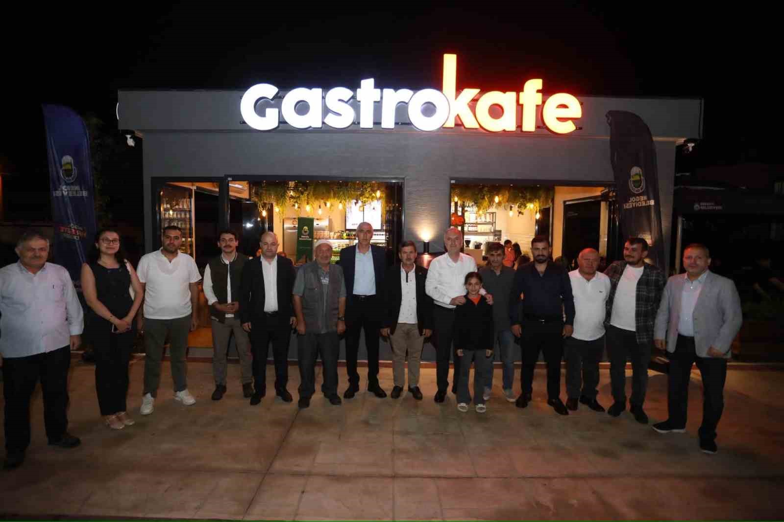 gastro-kafe-hizmete-basladi