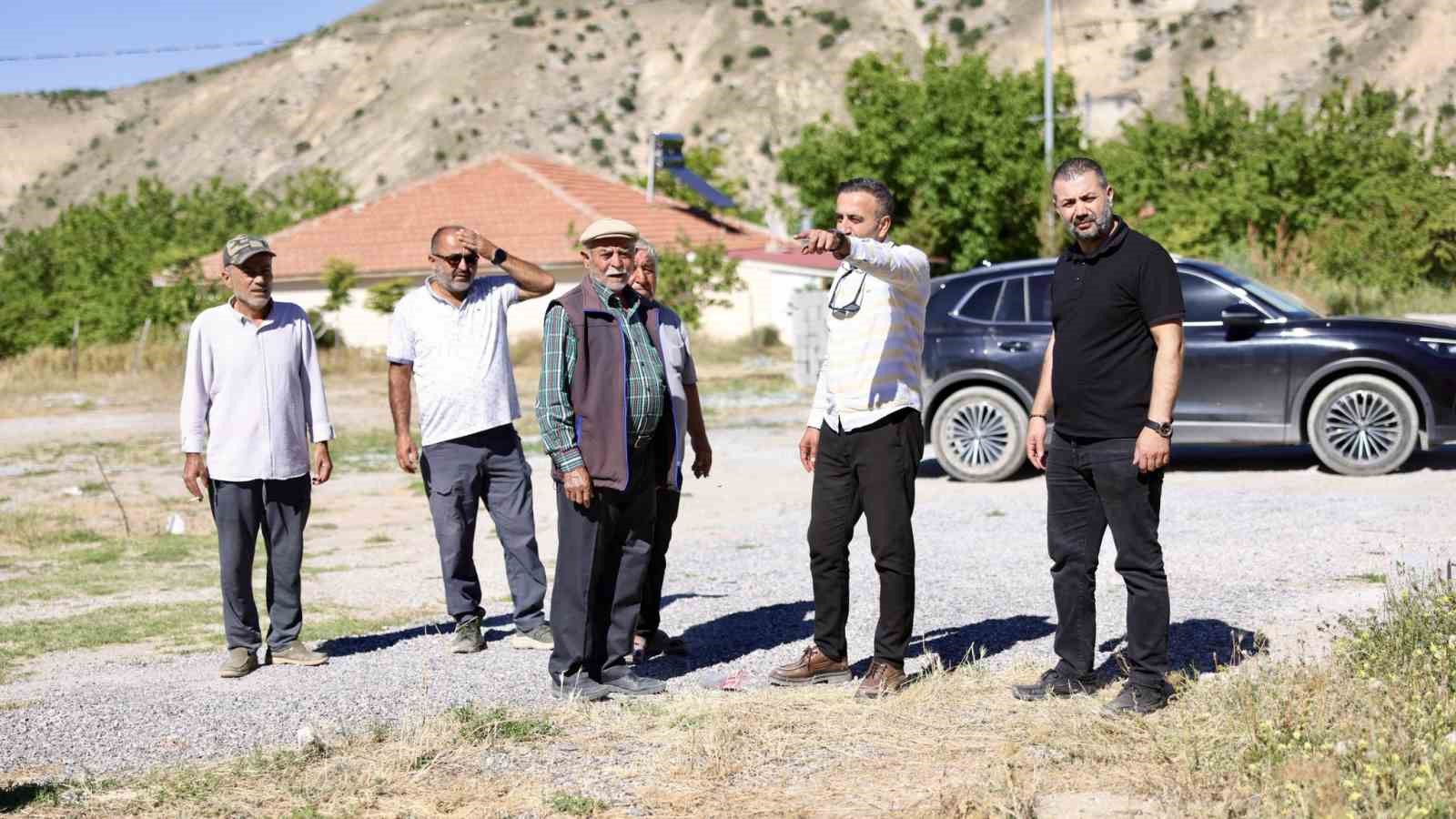 akcadag-belediye-baskani-ulutas-mahallelerde-calismalari-inceledi