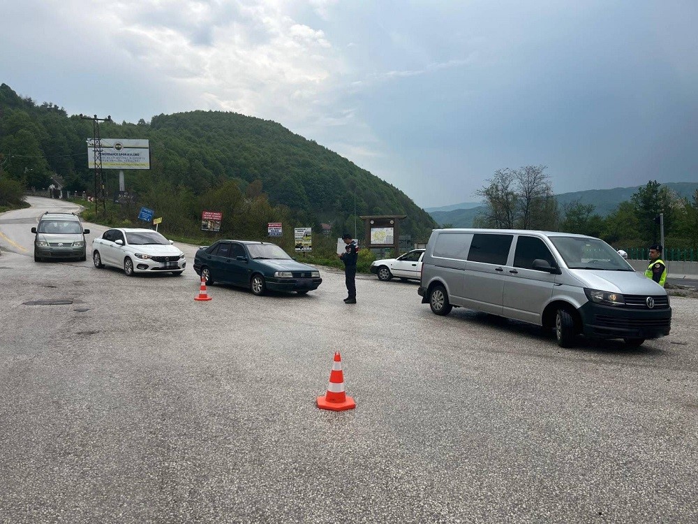 bin-706-surucuye-cezai-islem-uygulandi