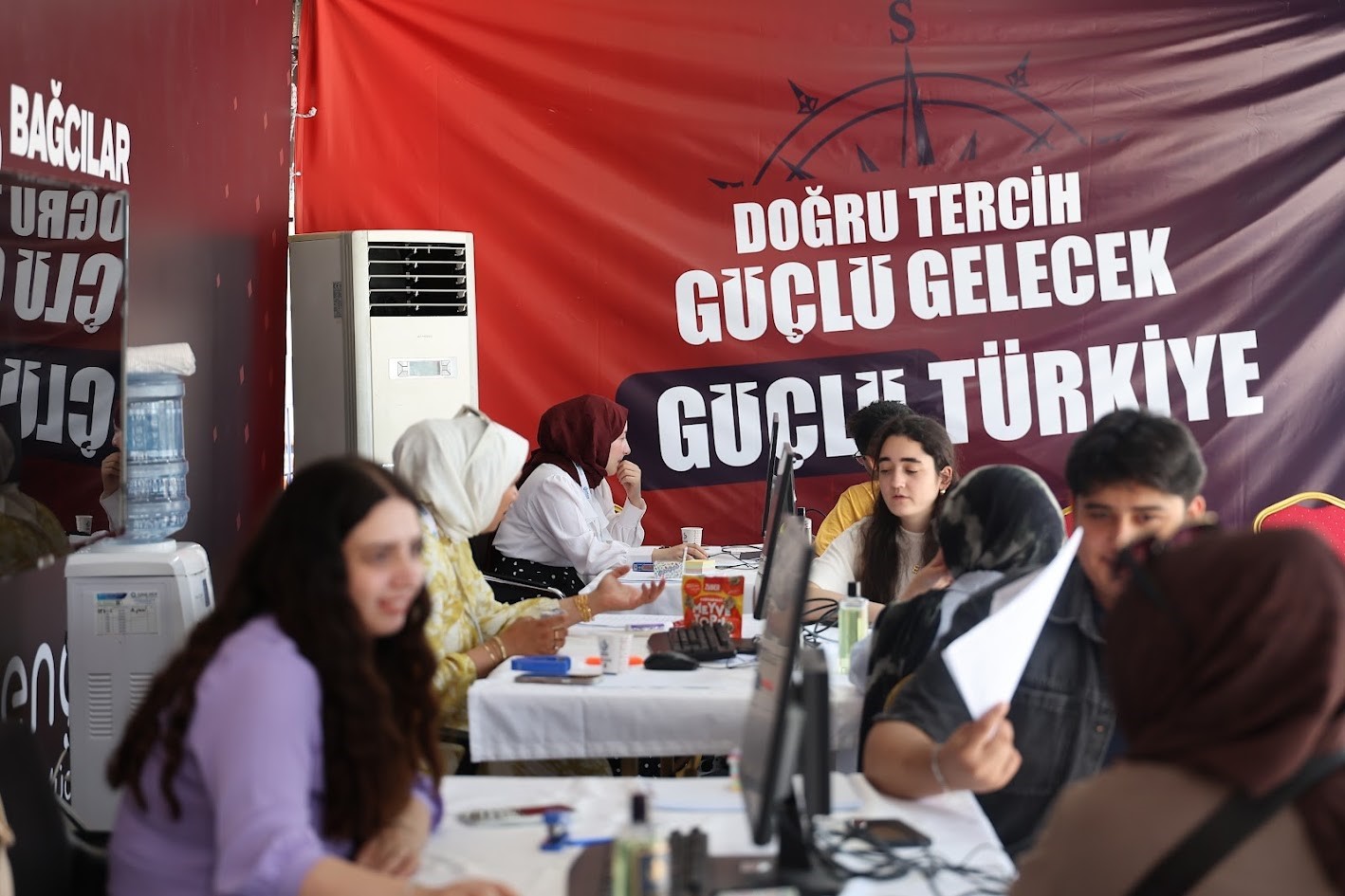 bagcilar-da-universite-adaylarina-ucretsiz-tercih-danismanligi
