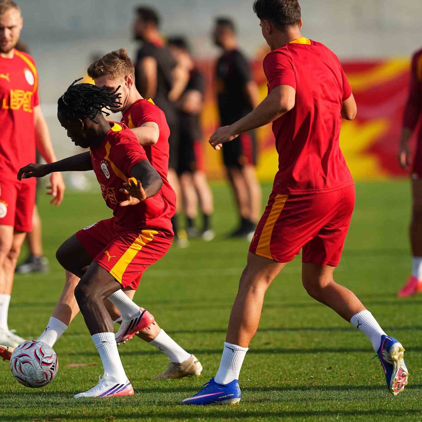 galatasaray-yeni-sezon-hazirliklarina-devam-etti