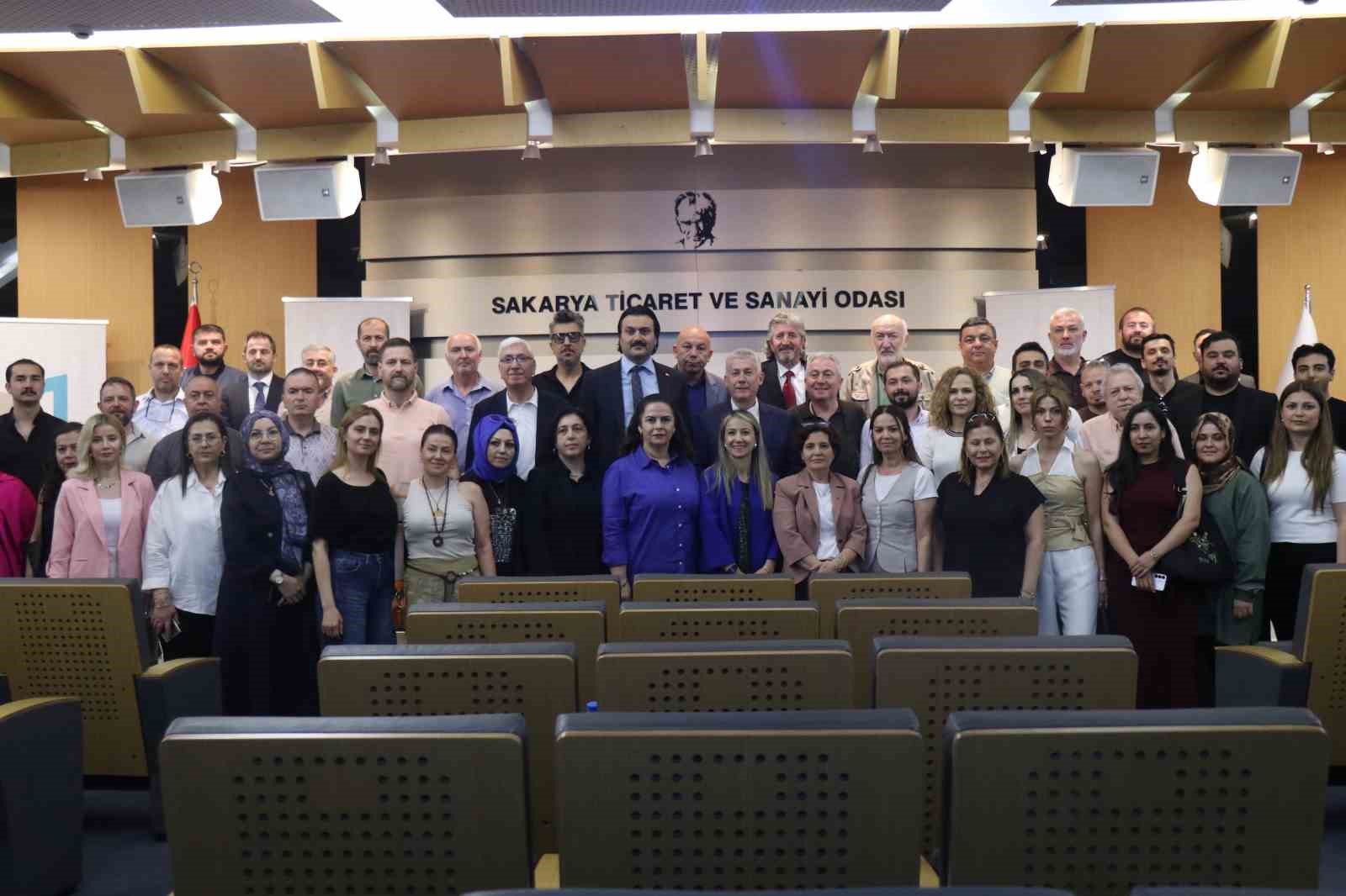 sakarya-da-basin-ilan-kurumu-ndan-gazetecilere-onemli-egitim